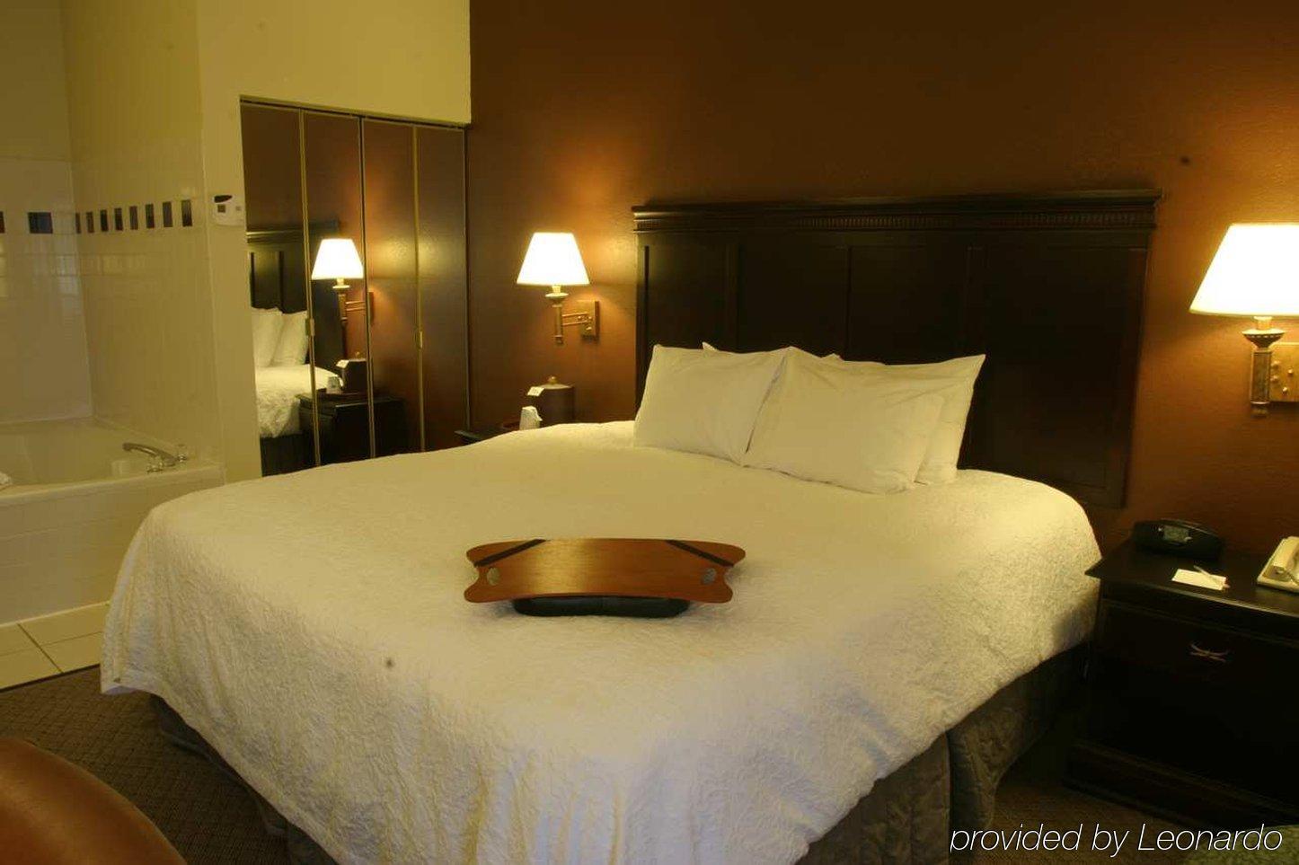 Hampton Inn Kansas City Blue Springs Zewnętrze zdjęcie