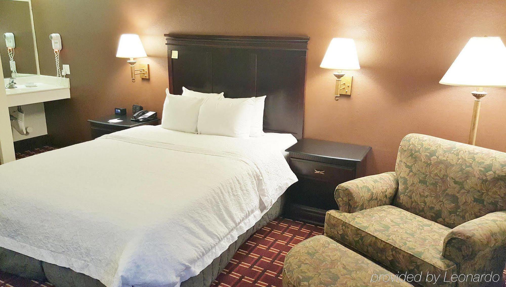 Hampton Inn Kansas City Blue Springs Zewnętrze zdjęcie