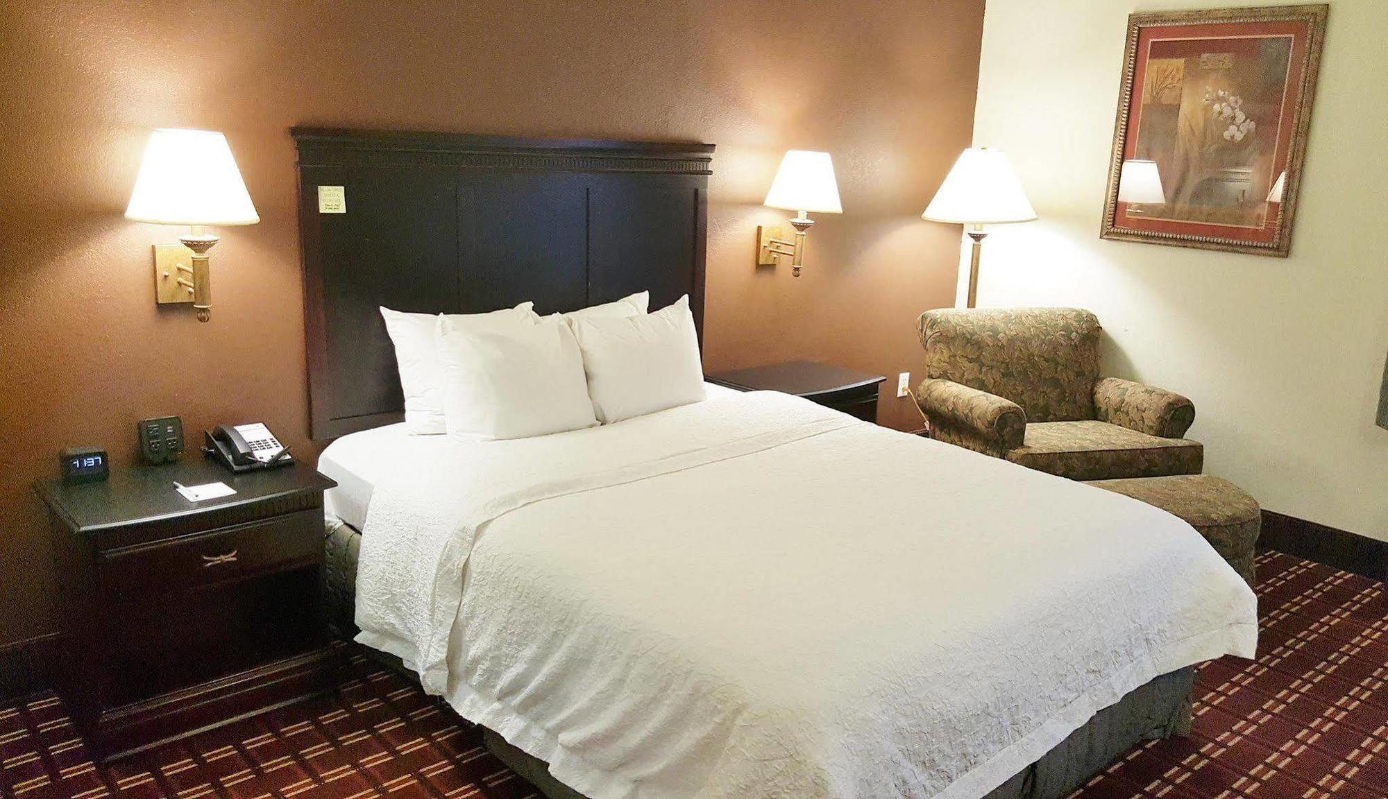 Hampton Inn Kansas City Blue Springs Zewnętrze zdjęcie
