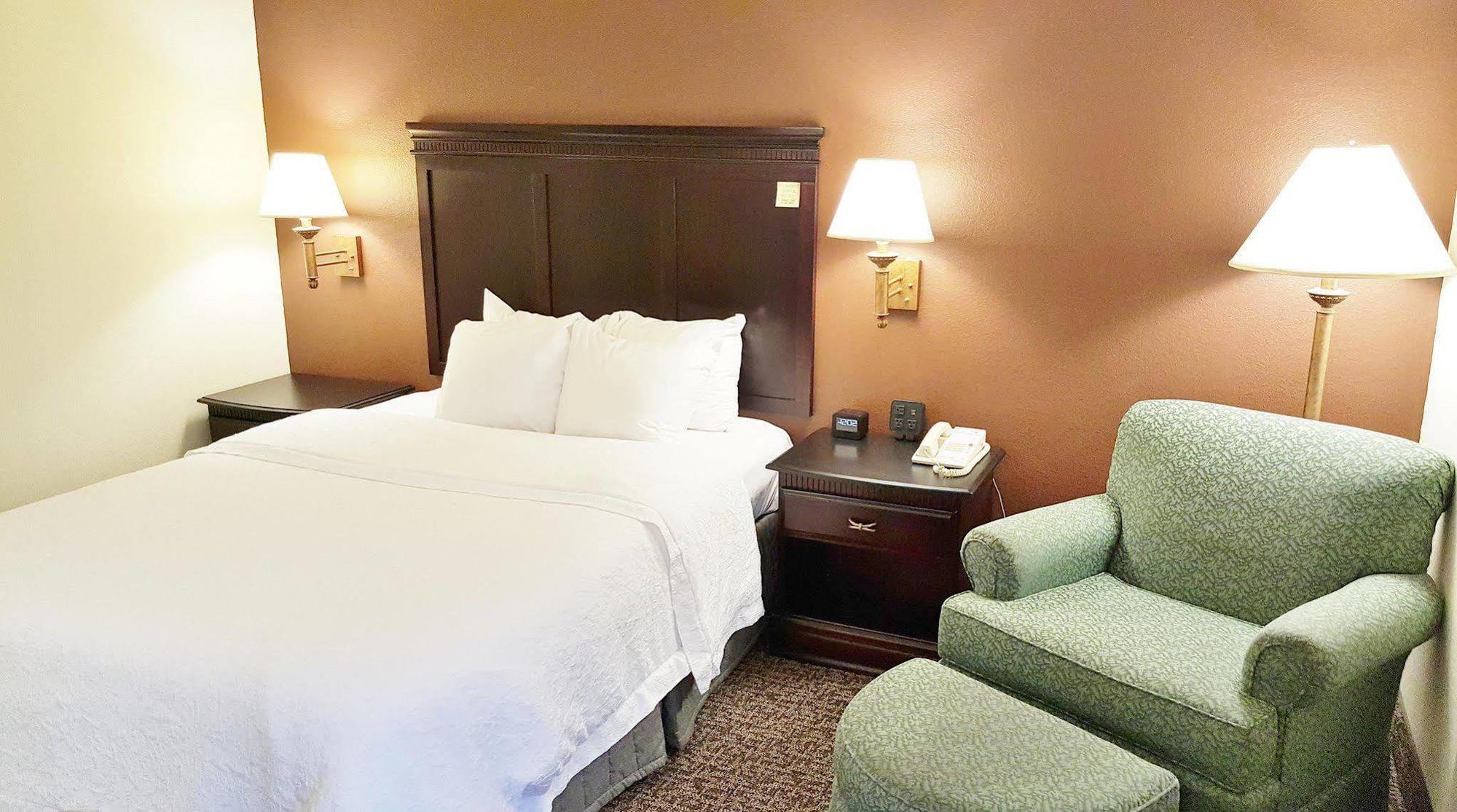 Hampton Inn Kansas City Blue Springs Zewnętrze zdjęcie