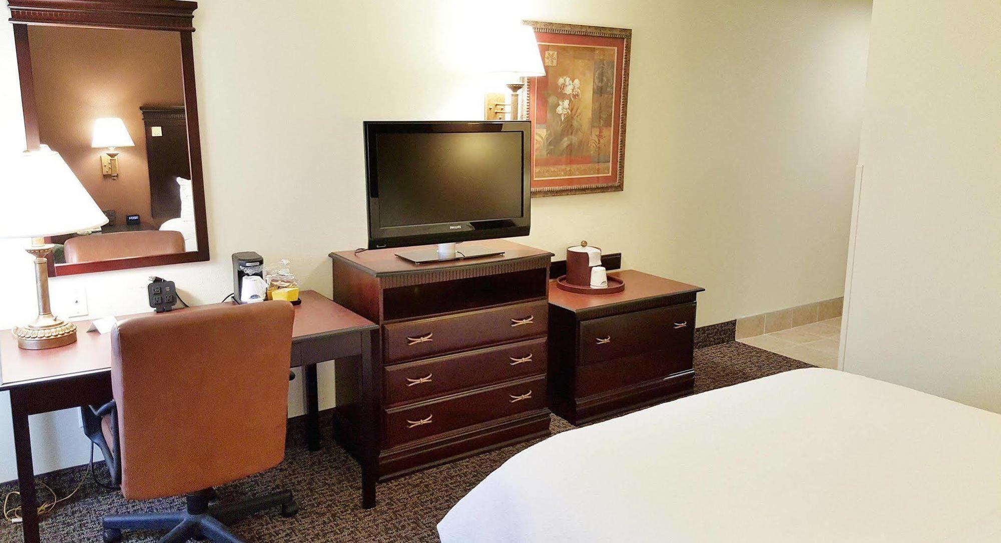 Hampton Inn Kansas City Blue Springs Zewnętrze zdjęcie